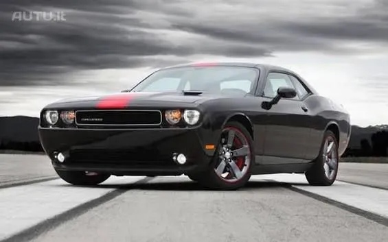 Dodge Challenger 2022 — nuotrauka 4